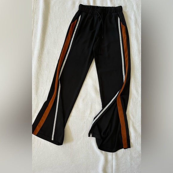 TILLY'S Sky and Sparrow Side Stripe Wide Leg Pants - Picture 3 of 7